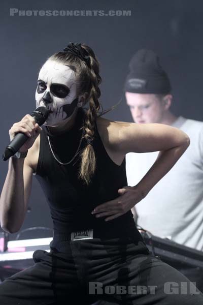 MØ - 2014-10-31 - PARIS - Grande Halle de La Villette - 